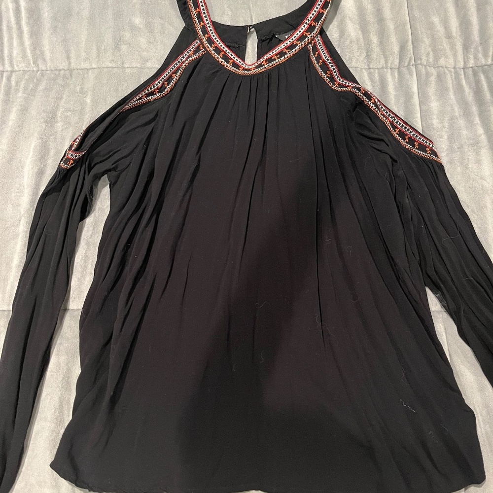 *BUNDLE 3 for $30* Express Shoulder Cut Out Black Top